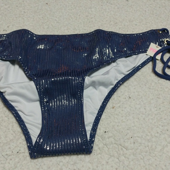 NW Victoria’s Secret Pink Lace up Cheekster bikini - Picture 6 of 6